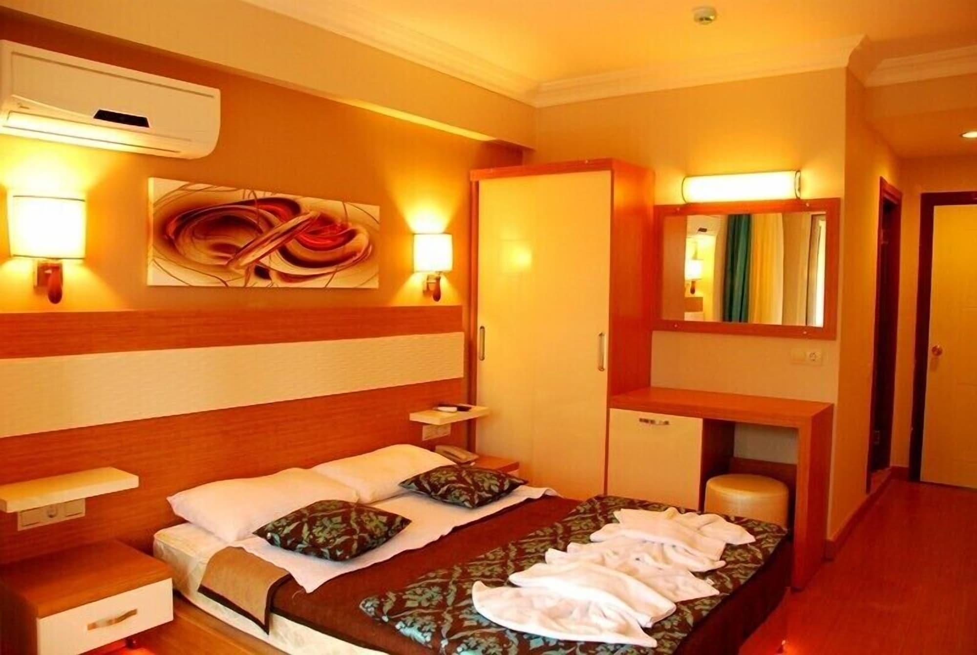 Hotel Flora Suites Sogucak Exterior photo